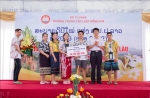 Trường Trung cấp Luật Đồng Hới tổ chức đón Tết cổ truyền Bunpimay cho lưu học sinh Lào