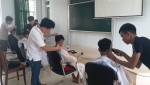 Chương trình “Cắt tóc tình nguyện” cho học sinh Khóa 8