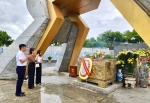 Trường Cao đẳng Luật miền Trung tổ chức dâng hương nhân kỷ niệm 77 năm Ngày Thương binh - liệt sĩ (27/7/1947-27/7/2024)